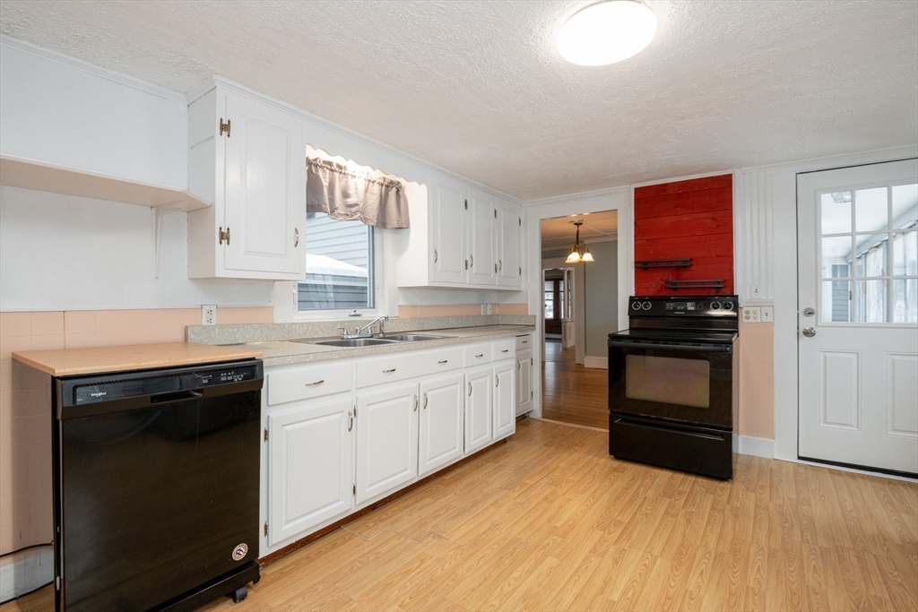property viewer photo 6