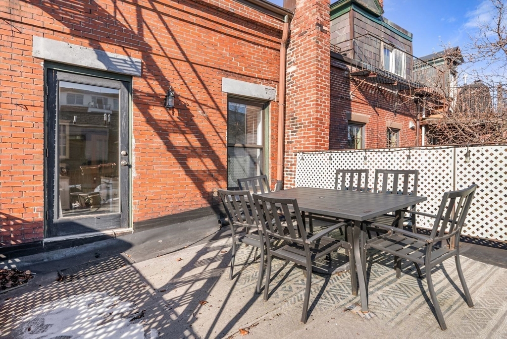 property viewer photo 12