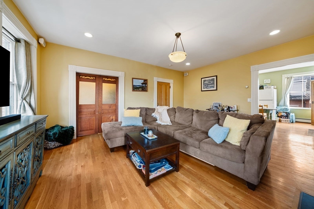 property viewer photo 5