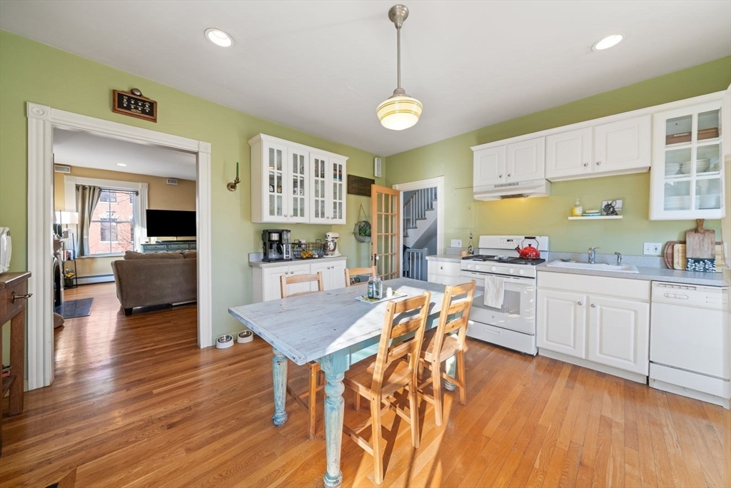 property viewer photo 6