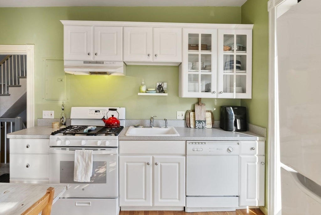 property viewer photo 9