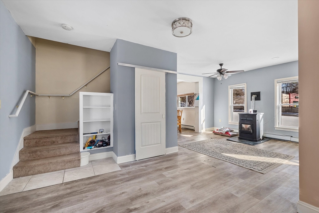 property viewer photo 3