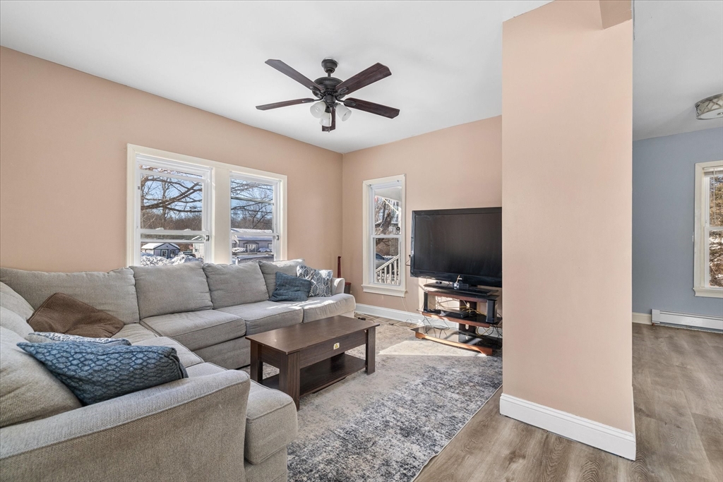 property viewer photo 6