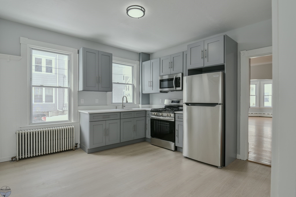 property viewer photo 16
