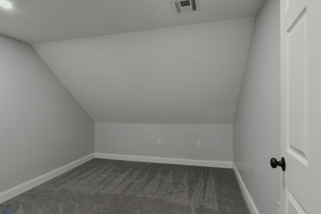 property viewer photo 36