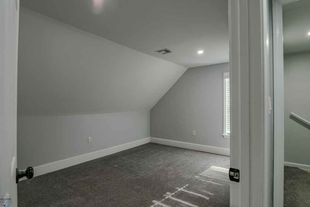 property viewer photo 37