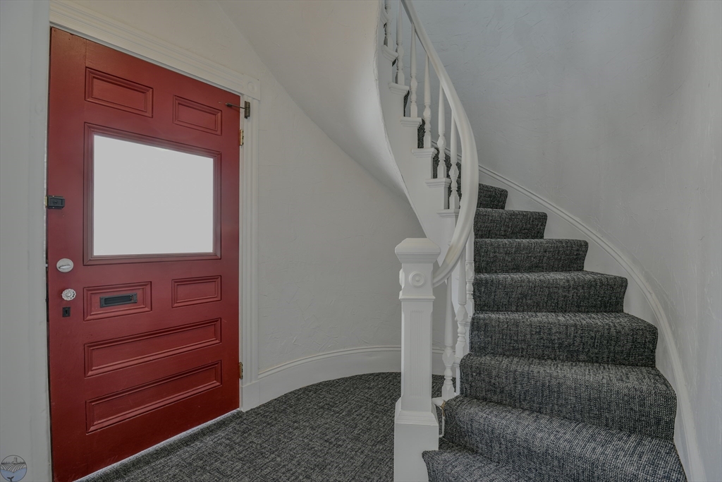 property viewer photo 5