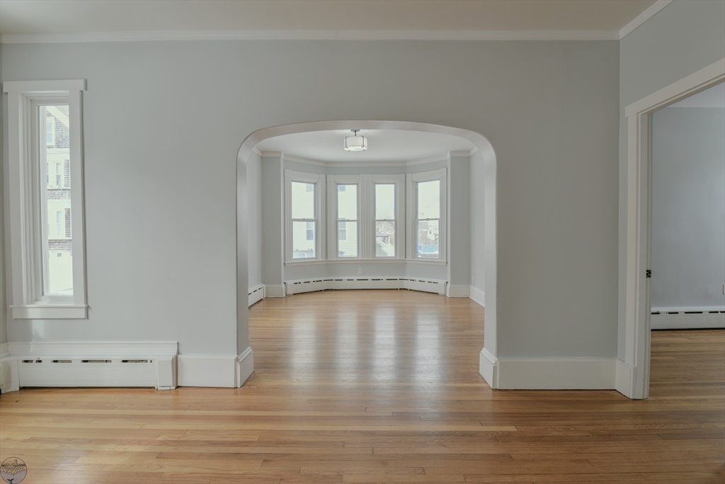 property viewer photo 7