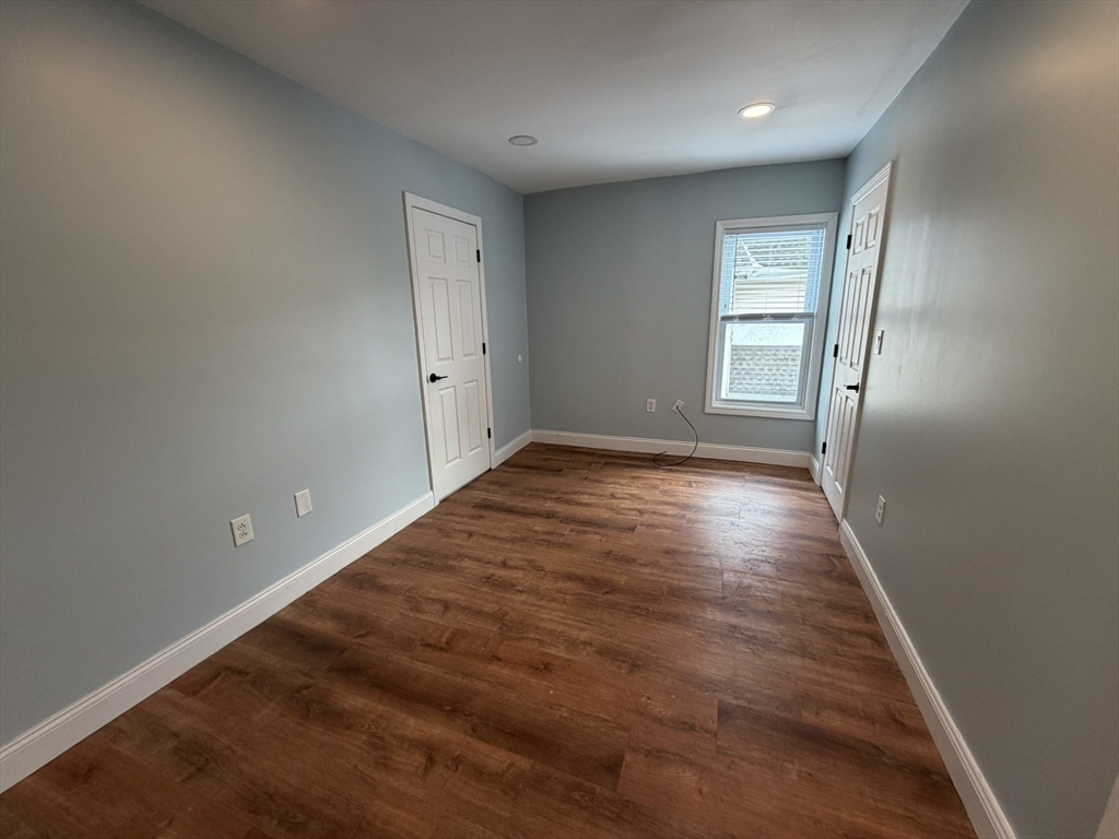 property viewer photo 10