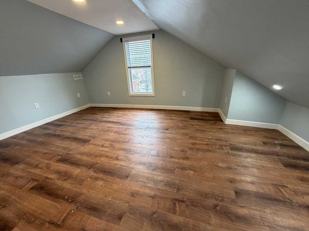 property viewer photo 12