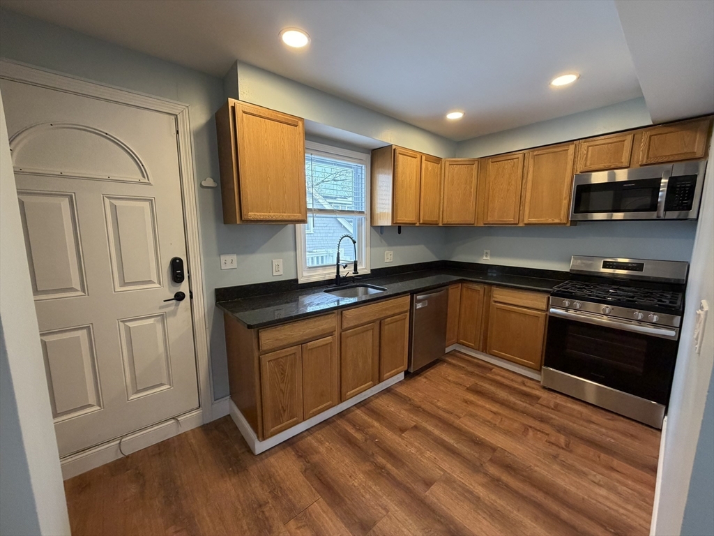 property viewer photo 13