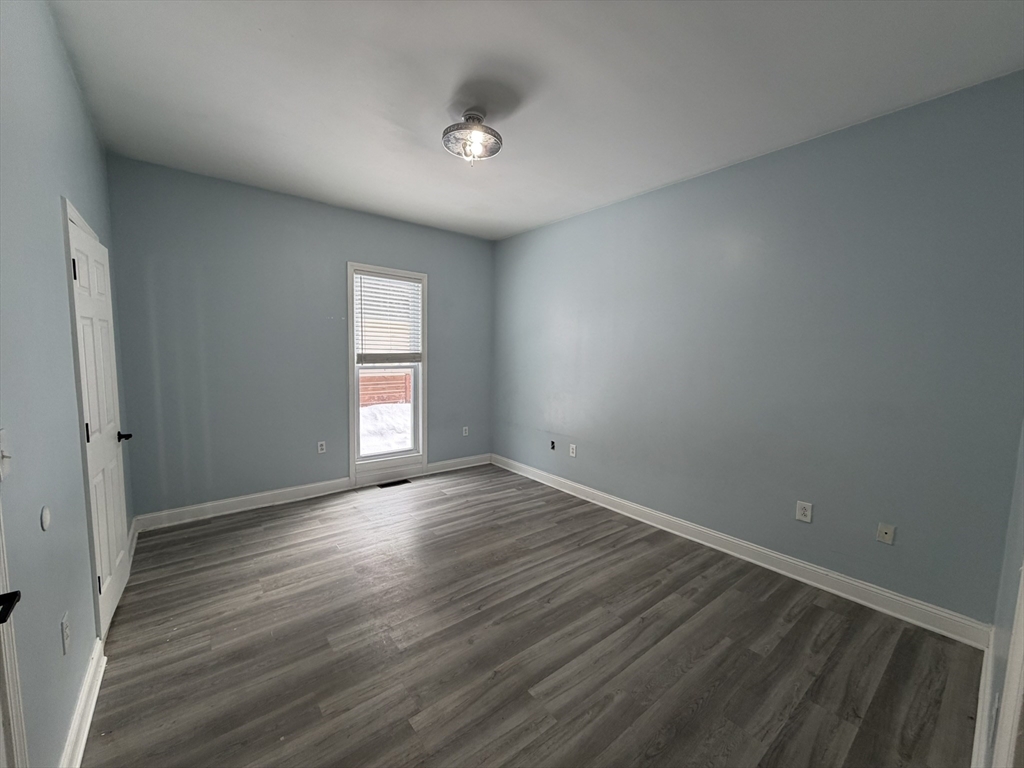 property viewer photo 4