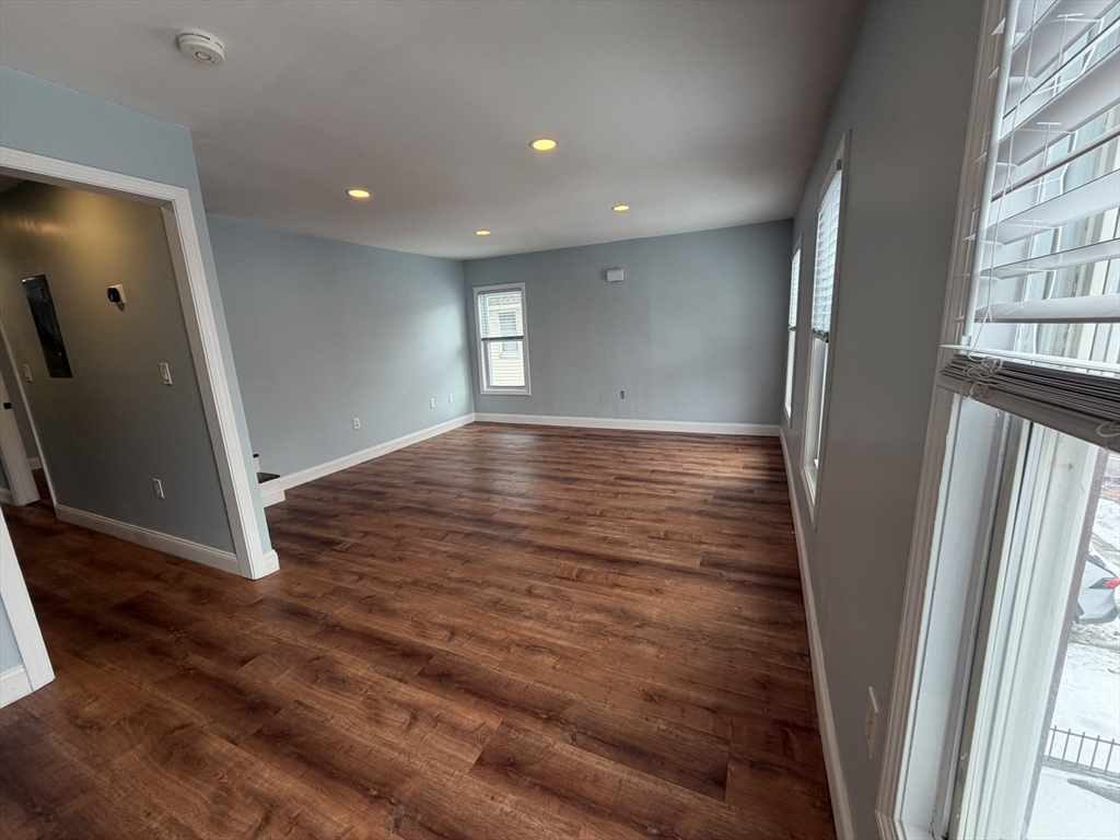 property viewer photo 8