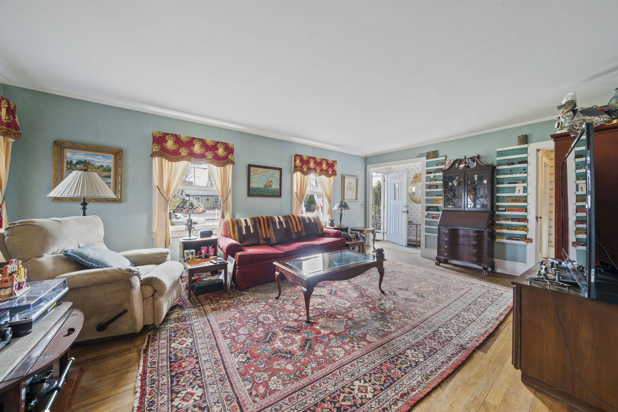 main property photo 6