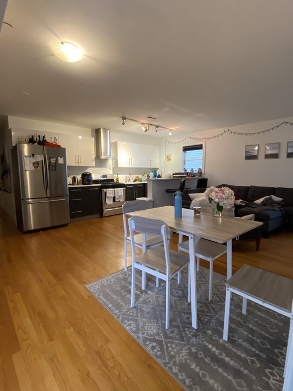 property viewer photo 1