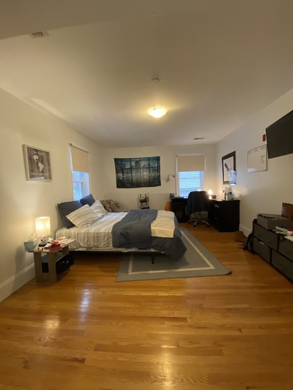 property viewer photo 12