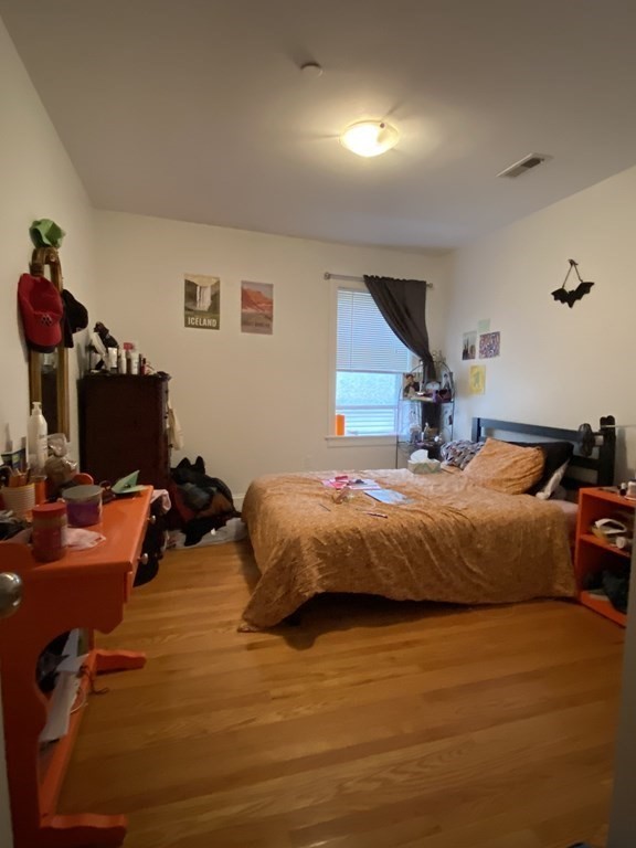 property viewer photo 7