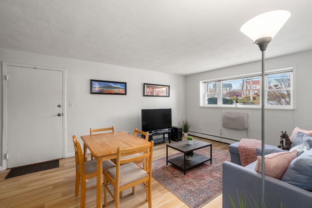 property viewer photo 1