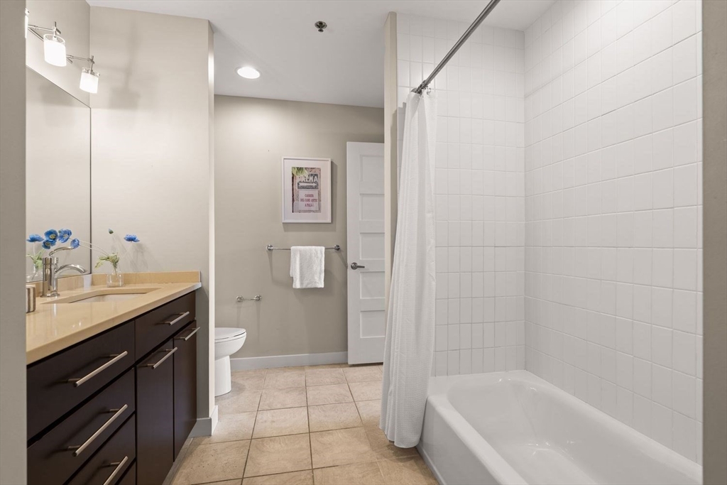 property viewer photo 7