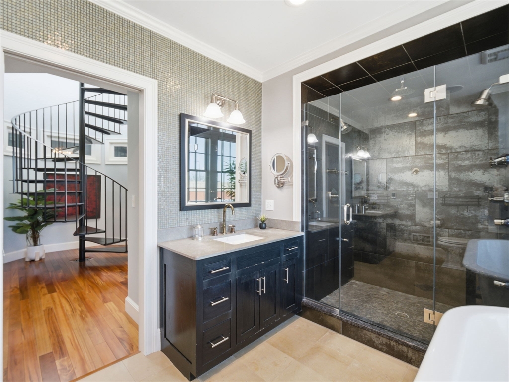 property viewer photo 19