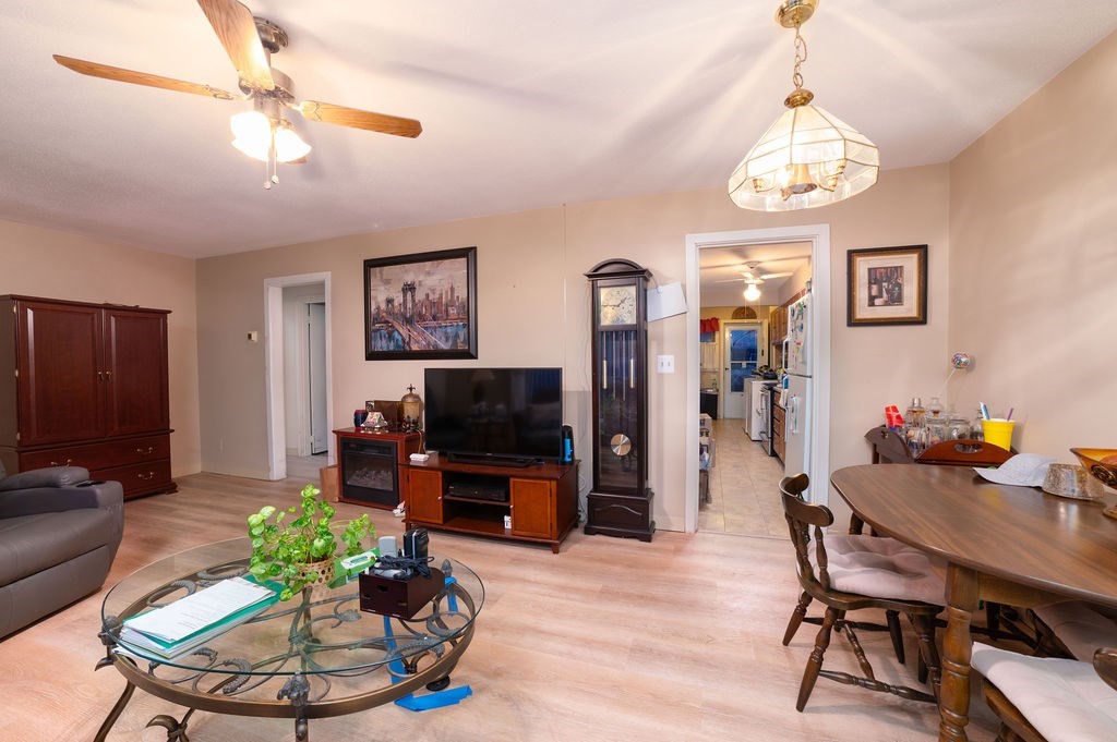 property viewer photo 10