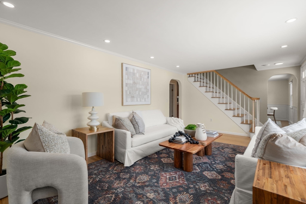 property viewer photo 7