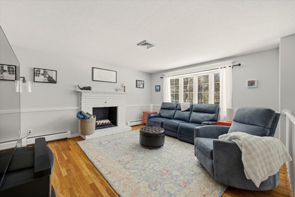 property viewer photo 3