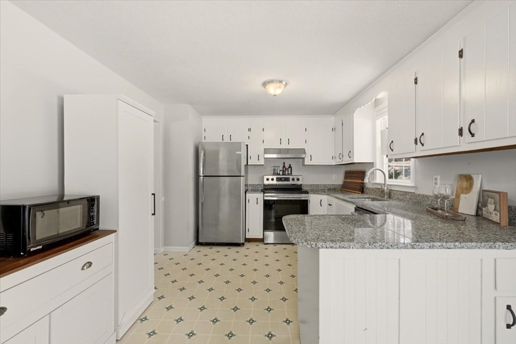 property viewer photo 6