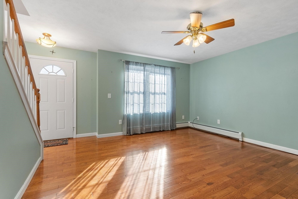 property viewer photo 16