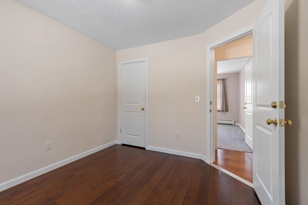 property viewer photo 30
