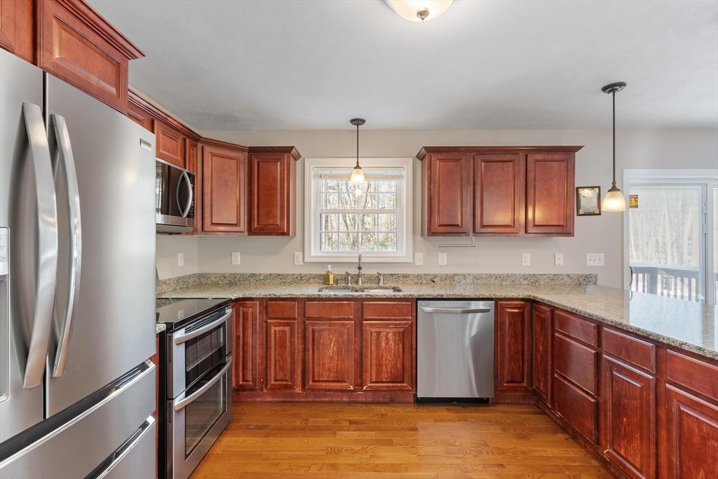 property viewer photo 6