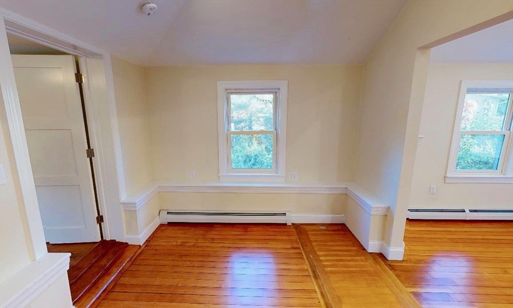 property viewer photo 10