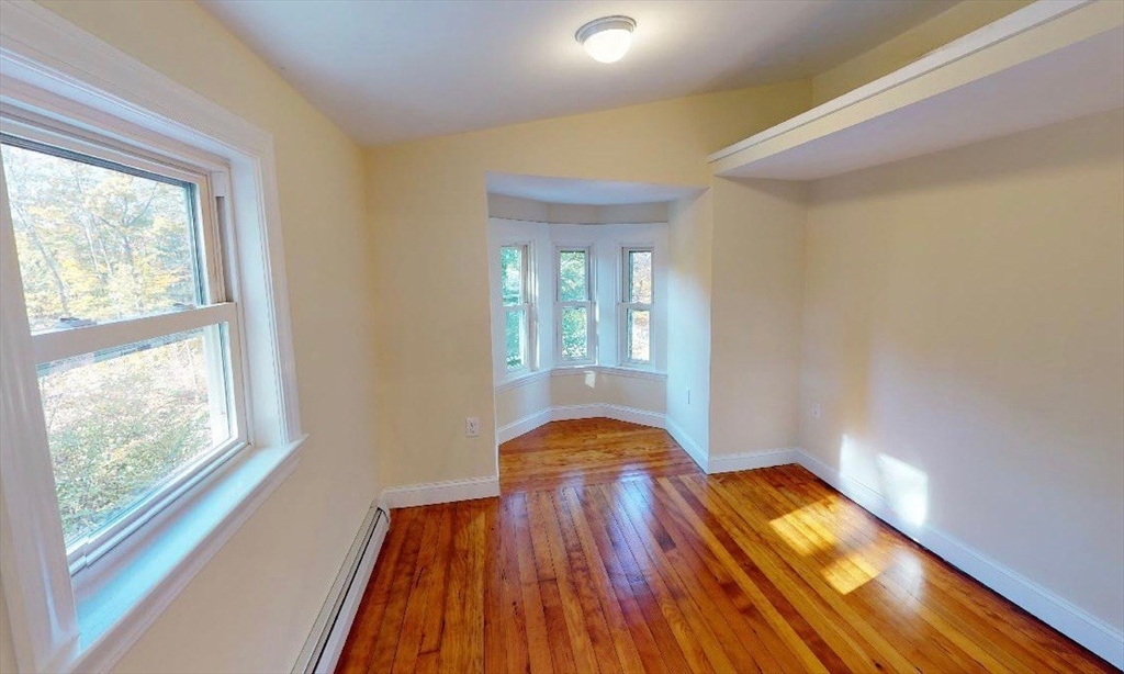 property viewer photo 14