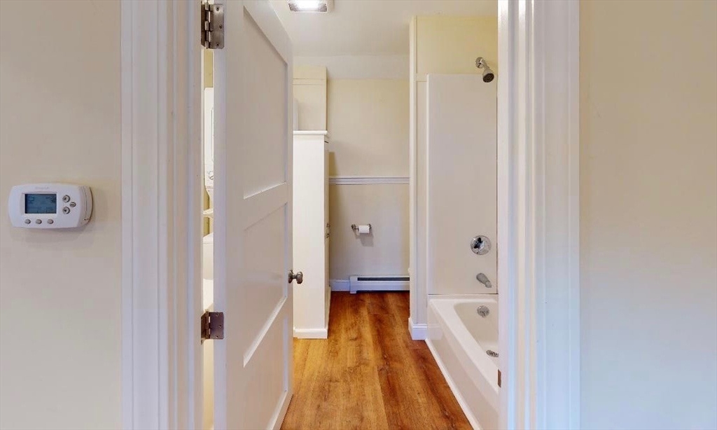 property viewer photo 16