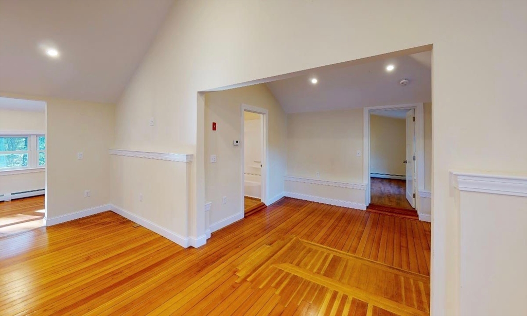 property viewer photo 6