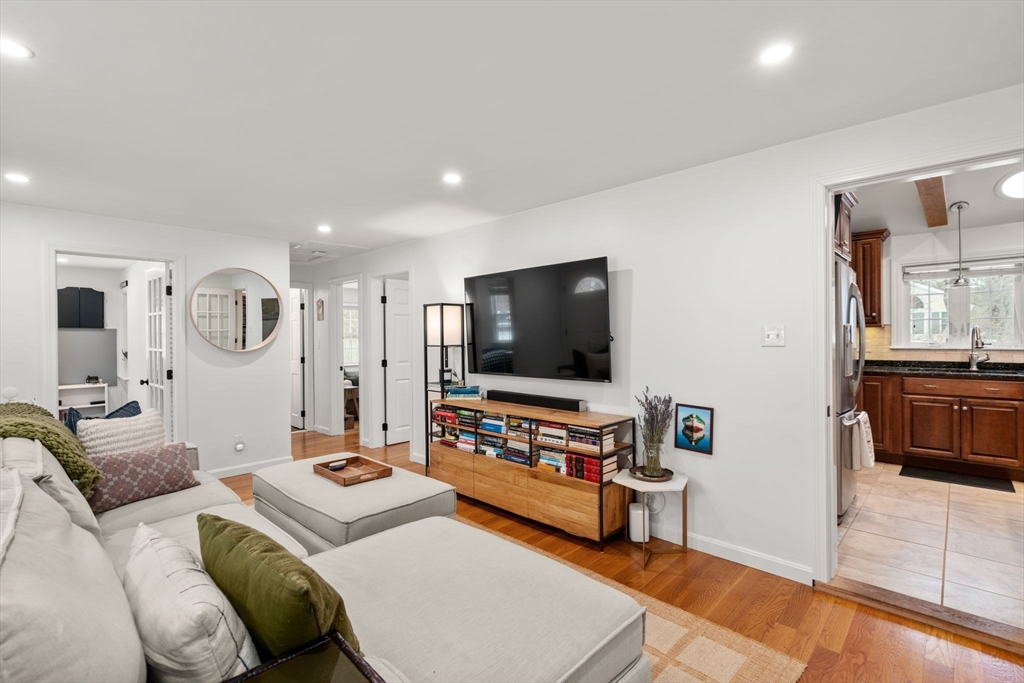 property viewer photo 4