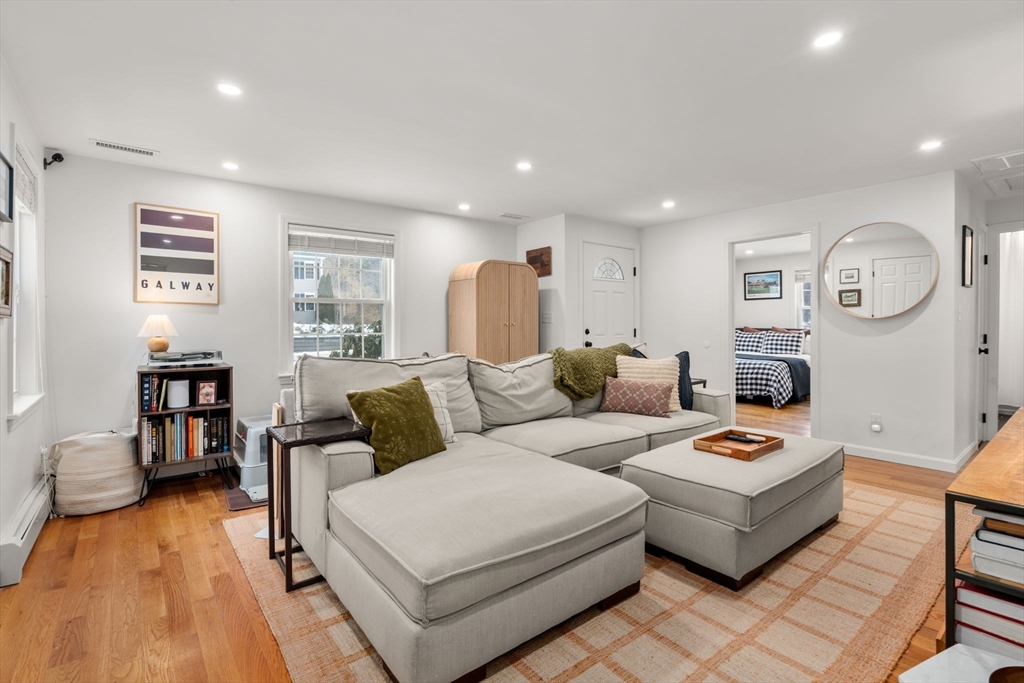 property viewer photo 6