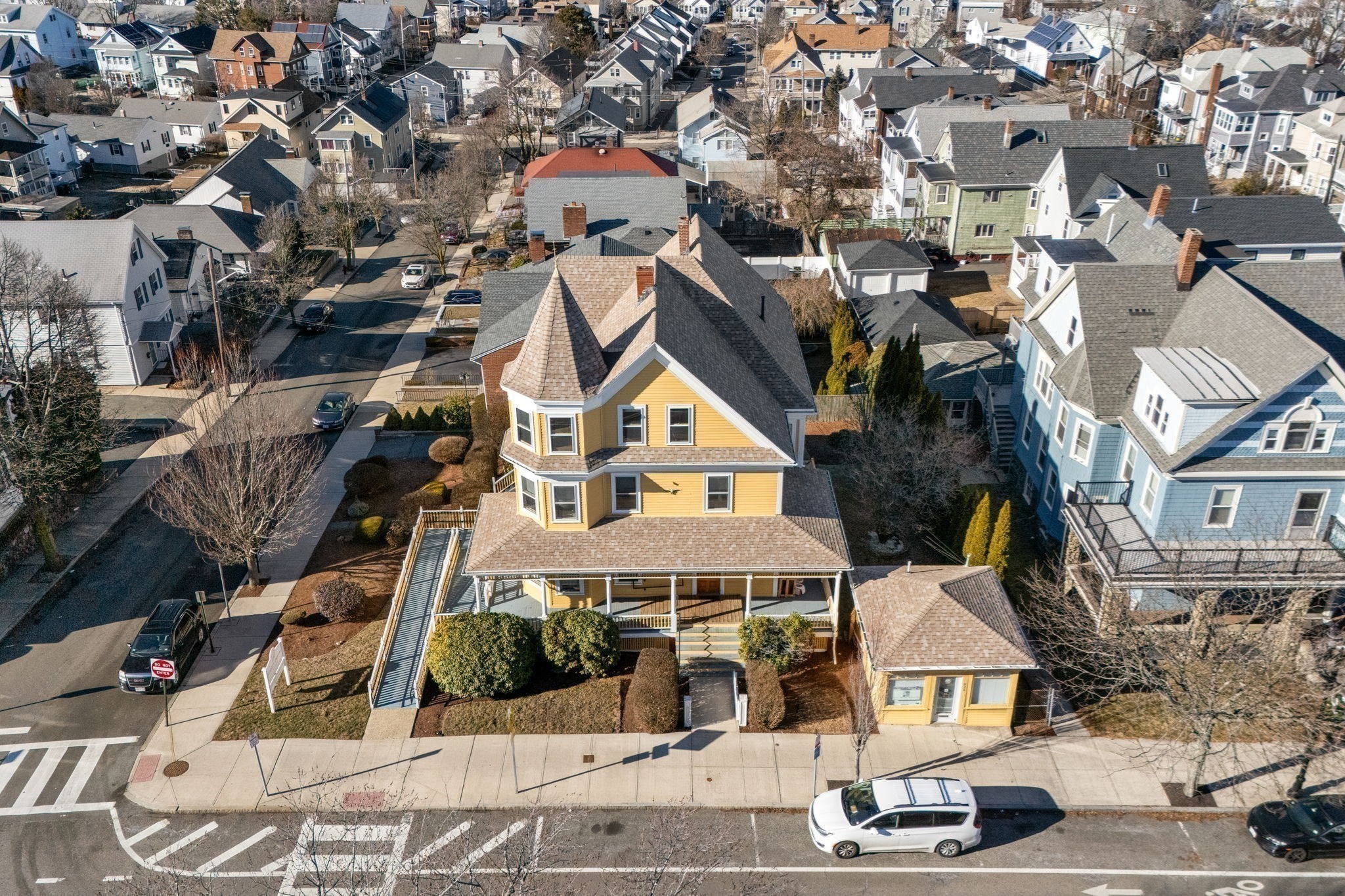 main property photo 30