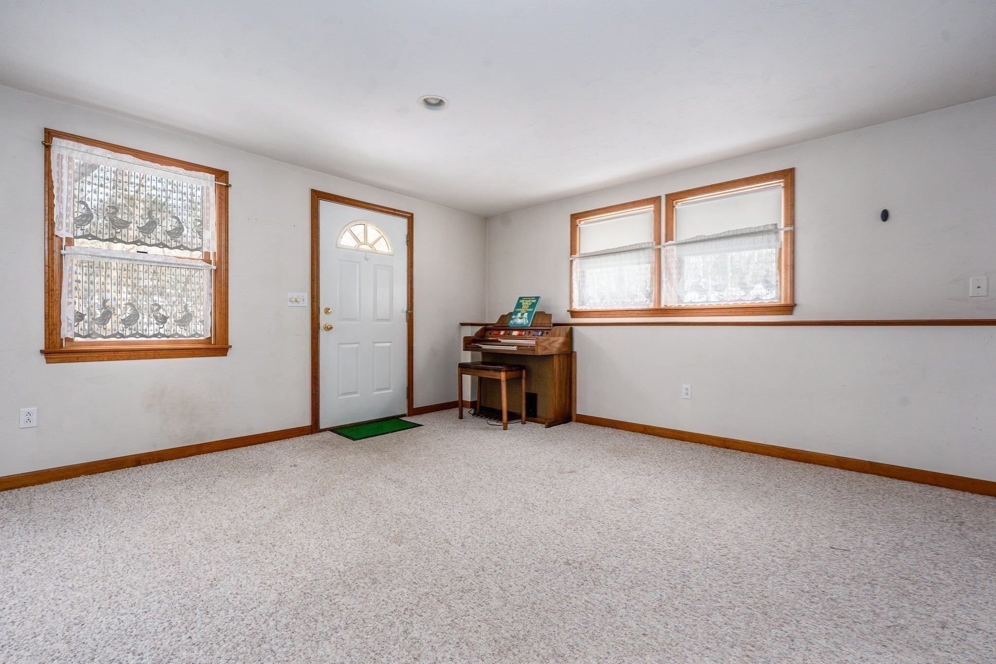 main property photo 23