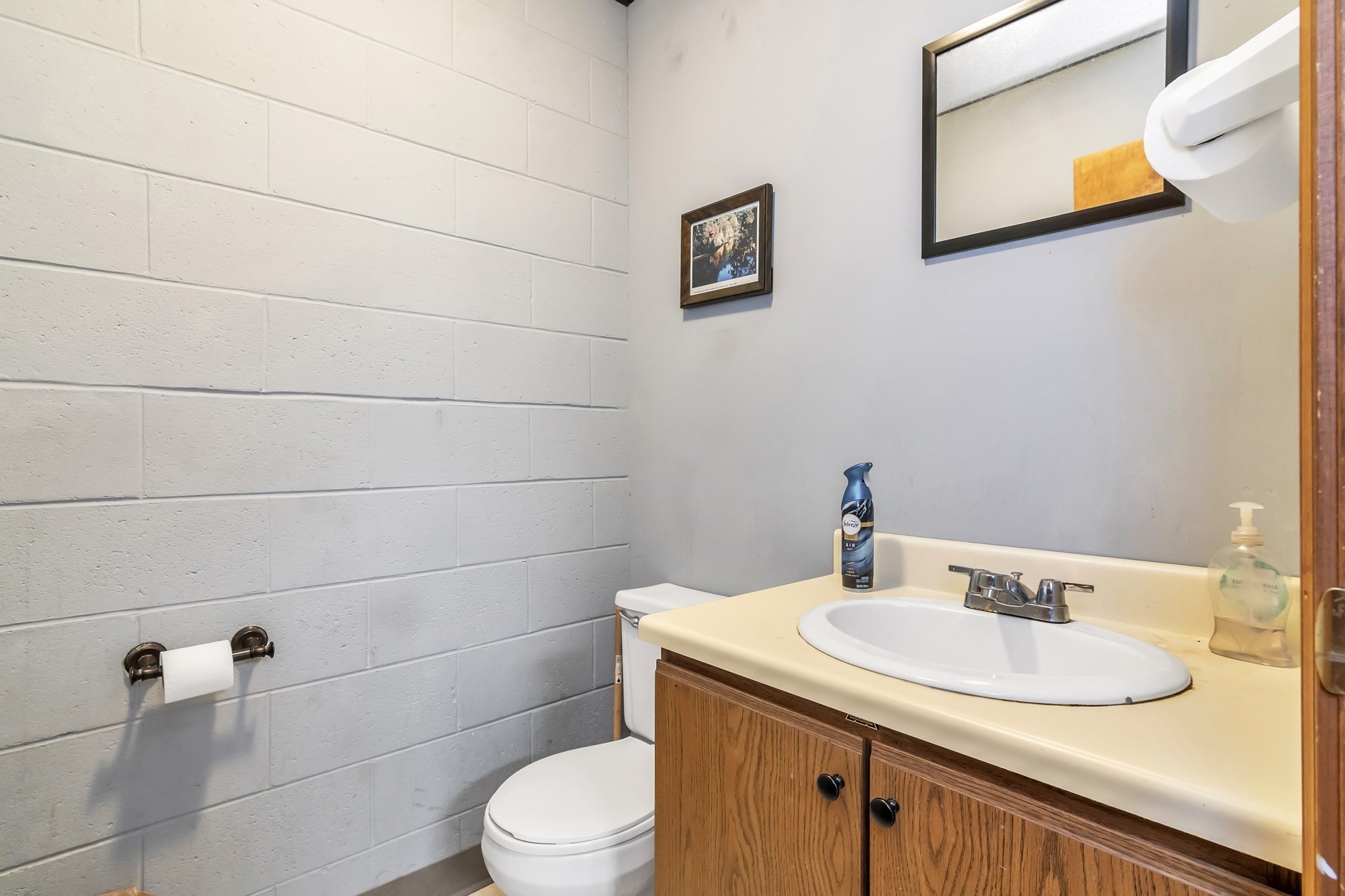 main property photo 12