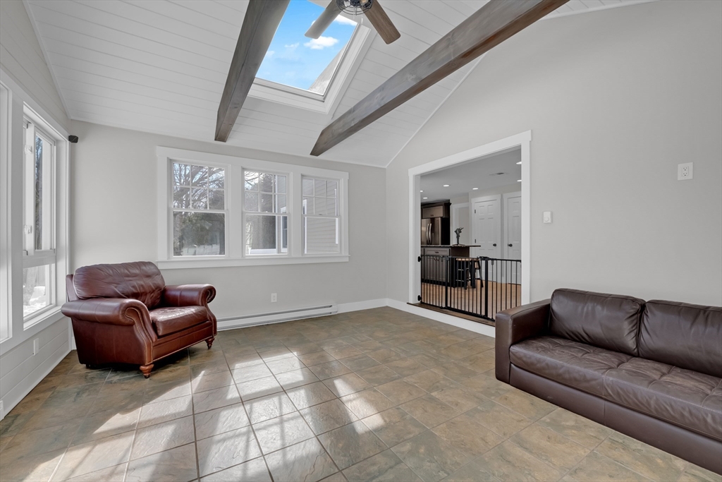 property viewer photo 10