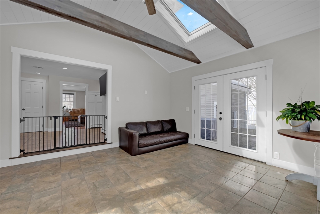 property viewer photo 11