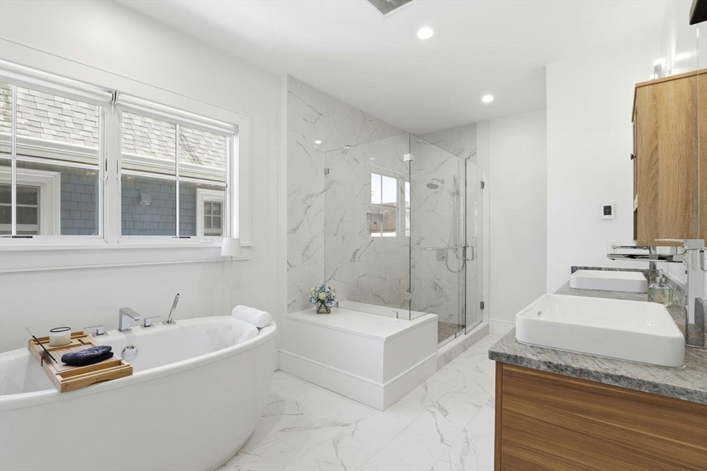 property viewer photo 12