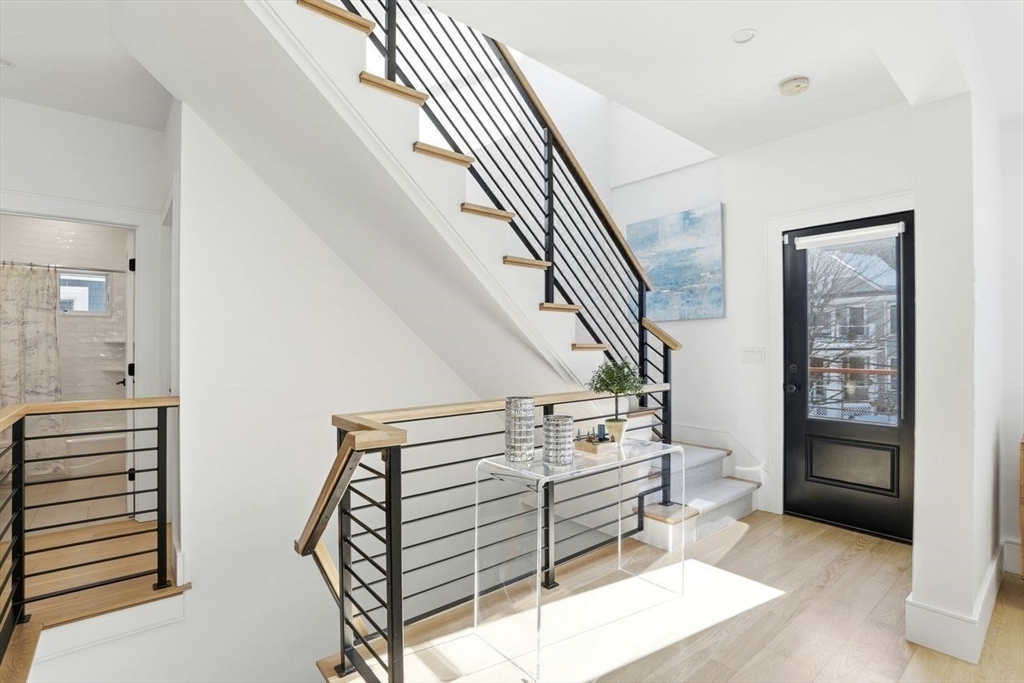 property viewer photo 16