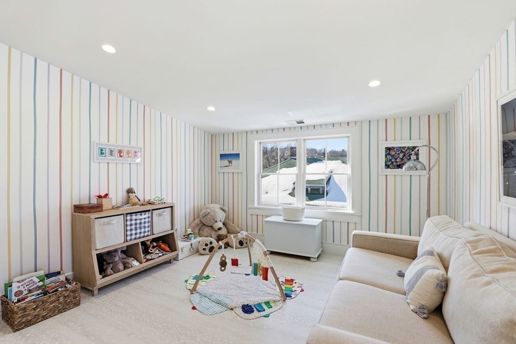 property viewer photo 18