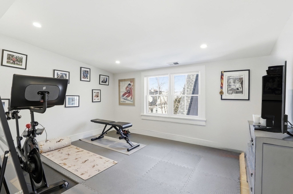 property viewer photo 23