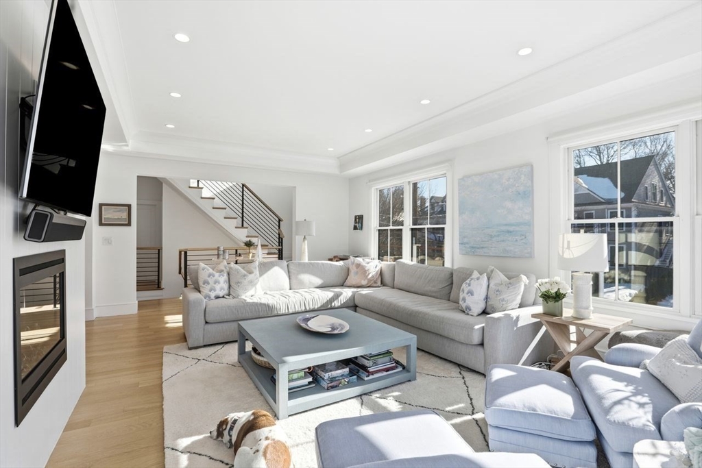 property viewer photo 5