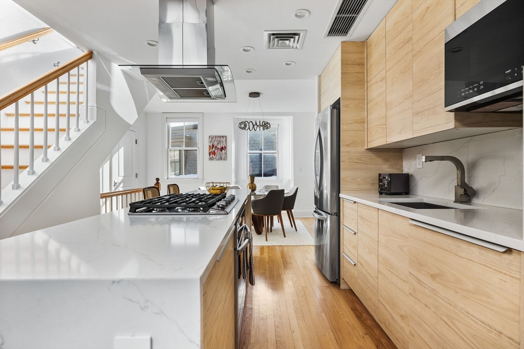 property viewer photo 7