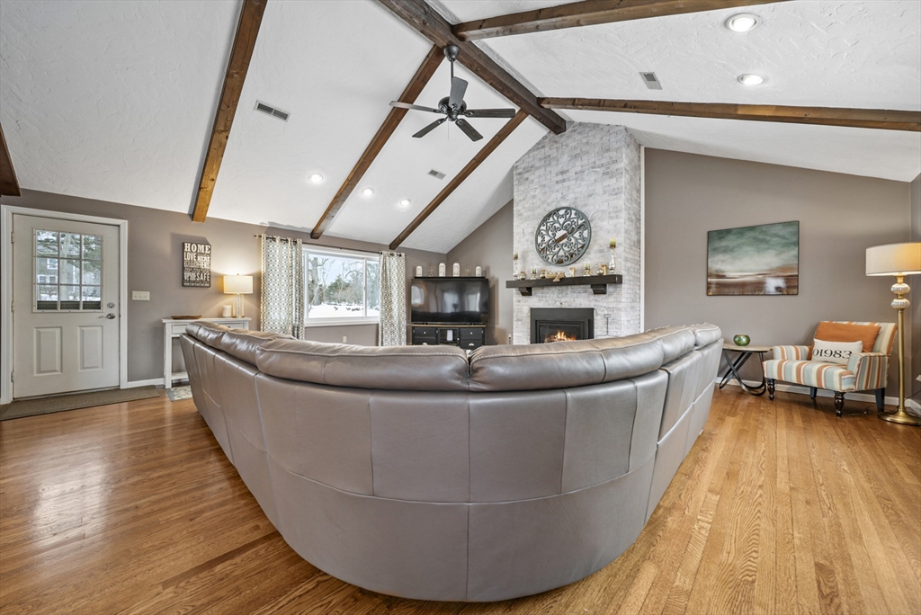 property viewer photo 10