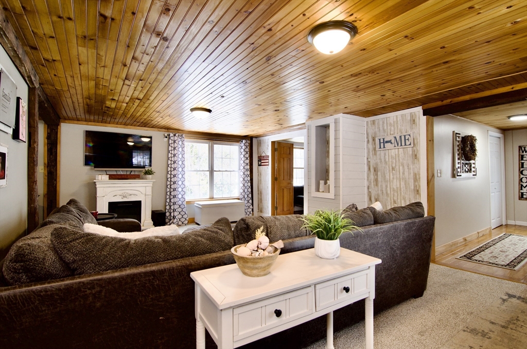 property viewer photo 17